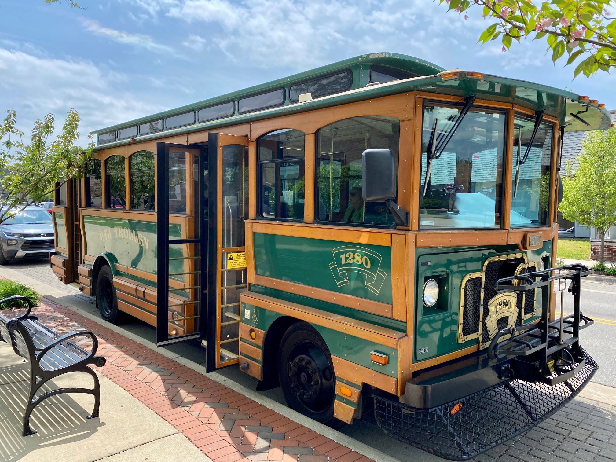 Fenton Trolley - Image from City of Fenton Michigan 