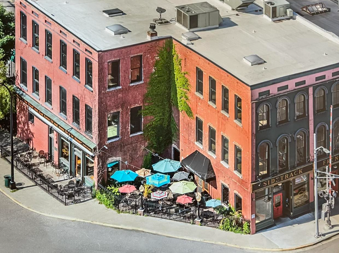 sidetrack bar and grill